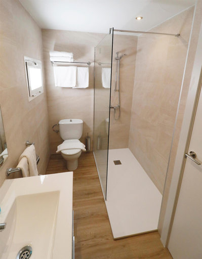 Bathroom 4, Naika Studios & Apartments, Baleares