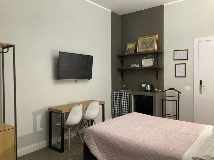 Bedroom 4, Hotel Calypso, Milano