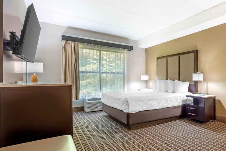 Bedroom 2, Wingate by Wyndham North East, Cecil