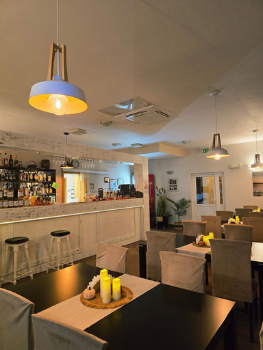 Food & Drinks 4, Pokoje goscinne Slowianska Slonsk (restauracja), Sulęcin