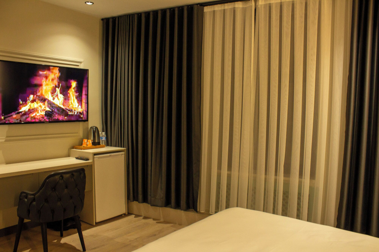 Bedroom 3, Genoa Port Hotel, Beyoğlu