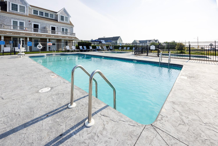 Sport & Beauty, Beachside Village Resort, Barnstable