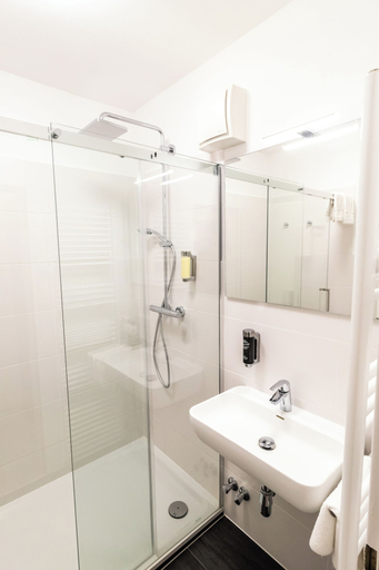 Bathroom 5, VitalHotel Ascona, Uelzen