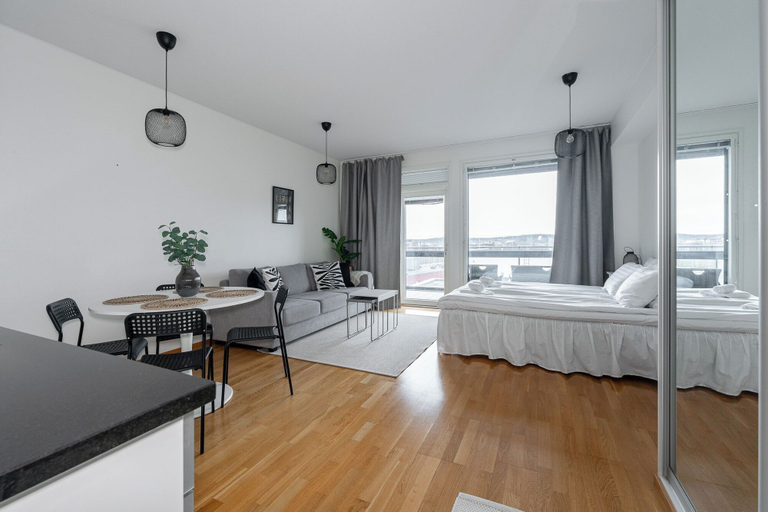 Bedroom 3, Lake View 7th Floor Studio next to Downtown, Pirkanmaa