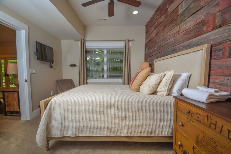 Bedroom 3, Casa Bella by Taylor Made Deep Creek, Garrett
