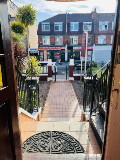 Others 5, Crompton Guest House, London
