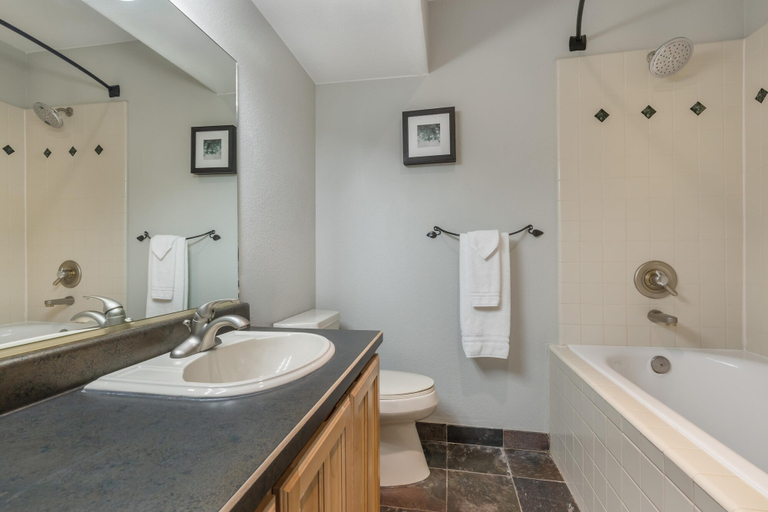 Bathroom 4, Hilton Vacation Club Cedar Breaks Brian Head, Iron