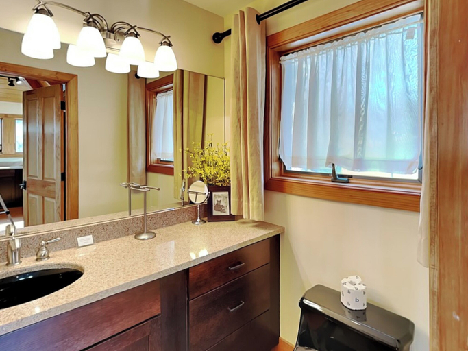 Bathroom 4, Hawk Mountain by Taylor Made Deep Creek, Garrett