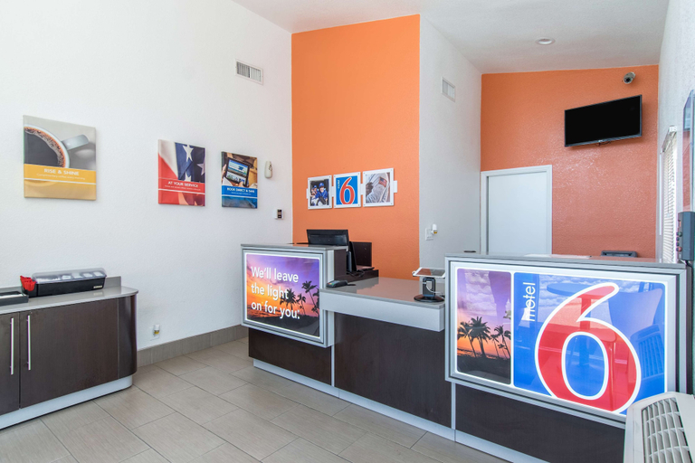 Others 5, Motel 6 Bakersfield, CA - Central, Kern