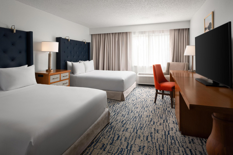 Bedroom 4, DoubleTree by Hilton Gainesville, Alachua