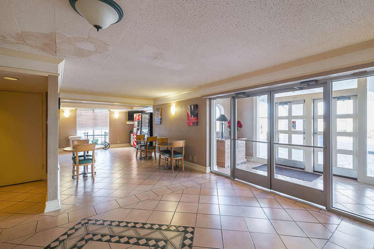 Others 5, Motel 6 Grand Prairie, TX - Interstate 30, Dallas