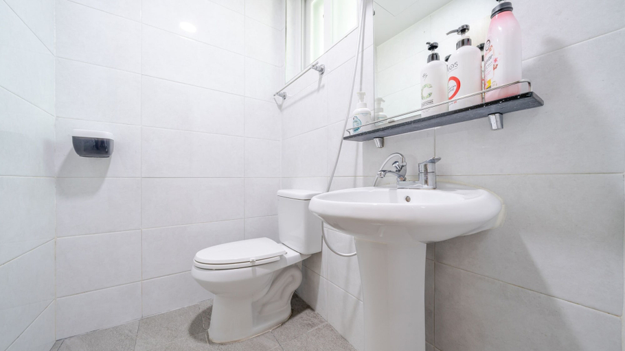 Bathroom 3, Gangneung Funny Group Pension, Gangneung