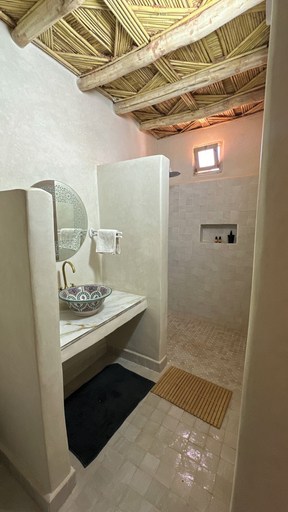 Bathroom 3, Paradise of Silence, Ouarzazate