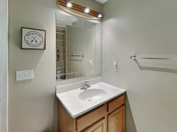 Bathroom 3, Sidetracked by Taylor Made Deep Creek, Garrett