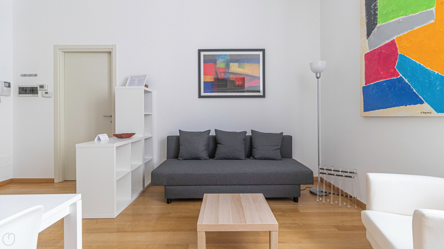 Others 5, Italianway Easy - Sarpi 10 B, Milano