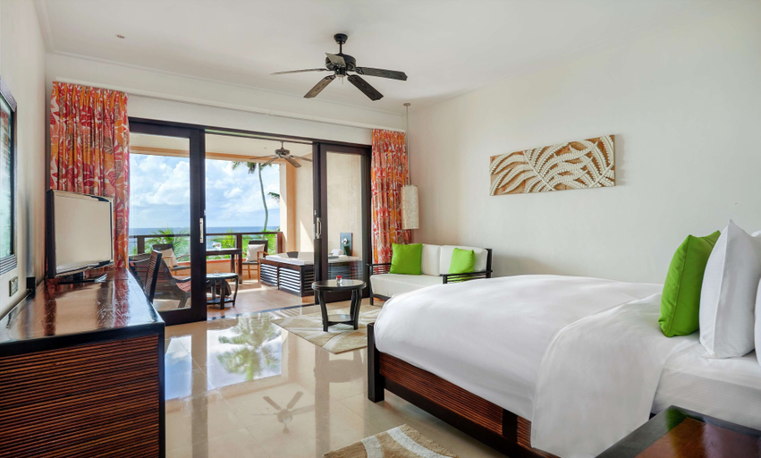 Bedroom 4, DoubleTree by Hilton Seychelles - Allamanda Resort & Spa