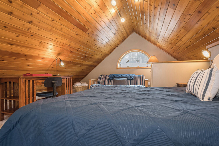 Bedroom 3, Million Dollar View by Taylor Made Deep Creek, Garrett