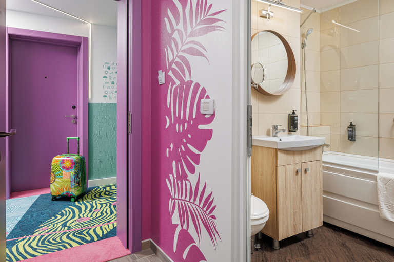 Bathroom 4, ibis Styles Venus, Mangalia