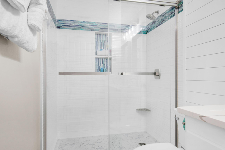Bathroom 3, Ocean Reef 1708, Bay