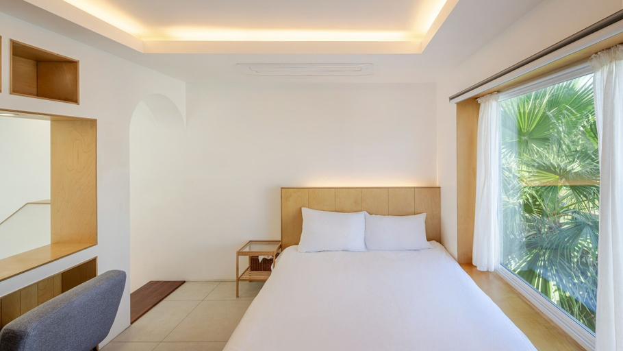 Bedroom 3, Jeju Muabyeoljang Dokchaepension, Jeju