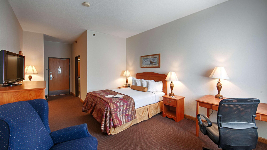 Bedroom 3, Baymont by Wyndham Huron SD, Beadle
