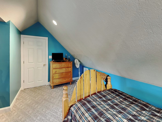 Bedroom 2, Penn Point Paradise by Taylor Made Deep Creek, Garrett