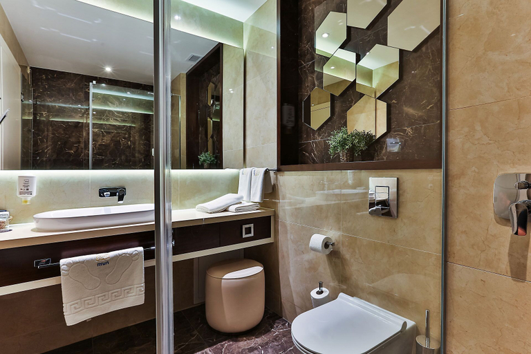 Bathroom 5, Hotel Riva by Aycon