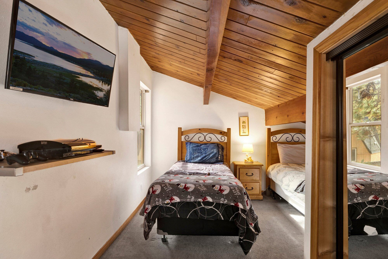Bedroom 3, Mountain Adventure #1931, San Bernardino