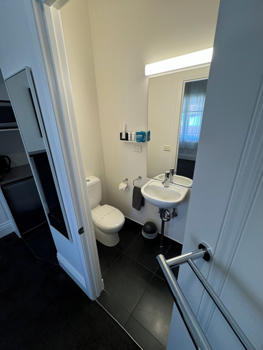 Bathroom 3, Allawah Bendigo, Gr. Bendigo - Central