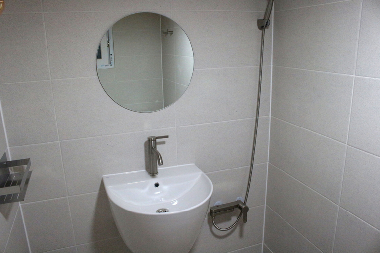 Bathroom 5, Manhoe Gotaek, Bonghwa