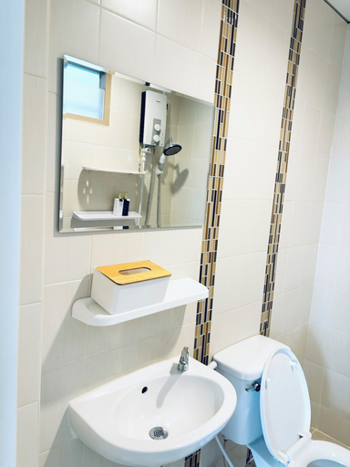 Bathroom 2, The Sunset Bangsaen Seaview, Muang Chon Buri