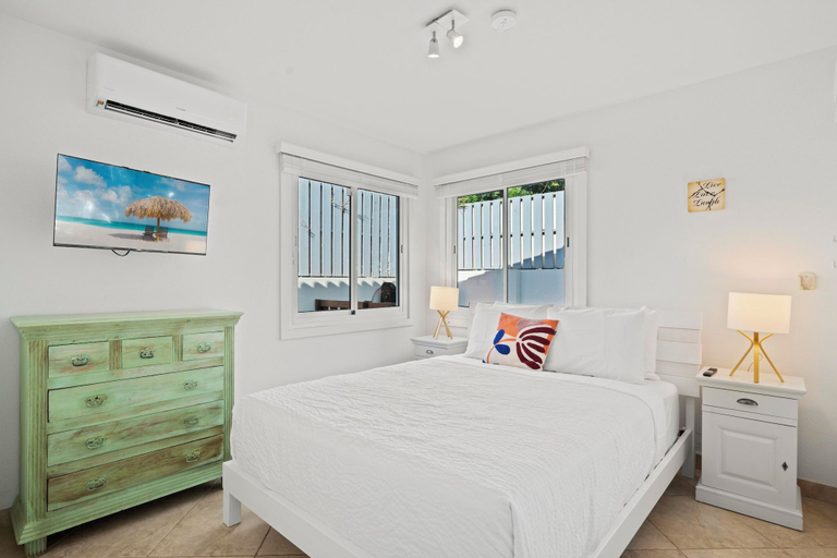 Bedroom 3, Washington 49-q