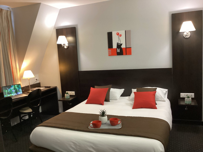 Bedroom 2, Hôtel Alliance Lourdes, Hautes-Pyrénées