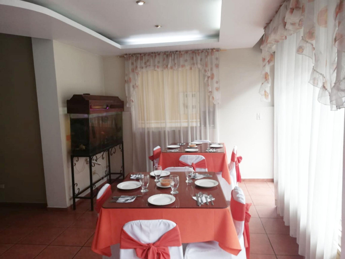 Food & Drinks 4, Hotel Makroz, Latacunga