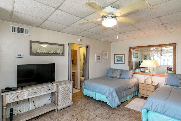 Bedroom 2, Buried Treasure by Silver Sands Vacation Rentals, Nueces