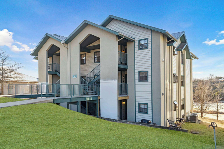 Exterior & Views 2, New Listing Twedt's Retreat - Balcony Views, Taney