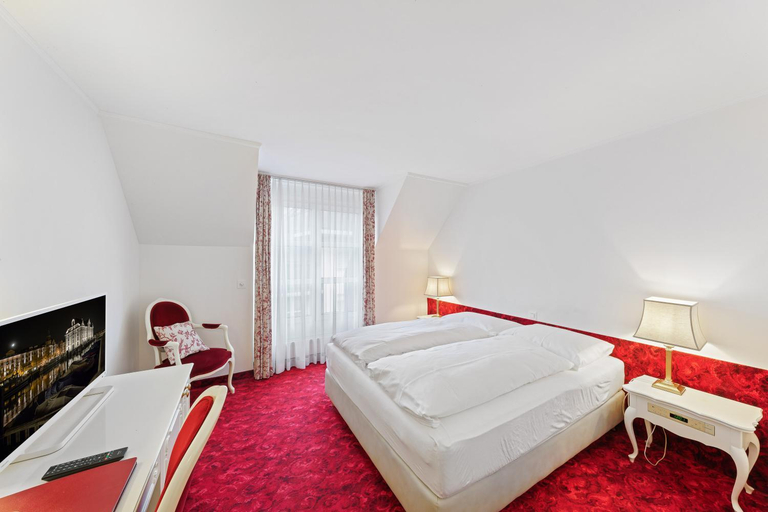 Bedroom 2, Hotel Mozart, Rorschach