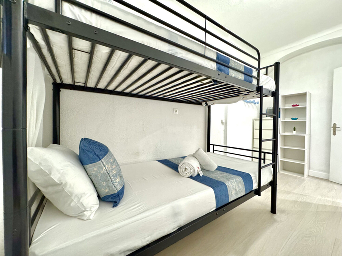 Bedroom 2, Albufeira Cosy by Homing, Albufeira