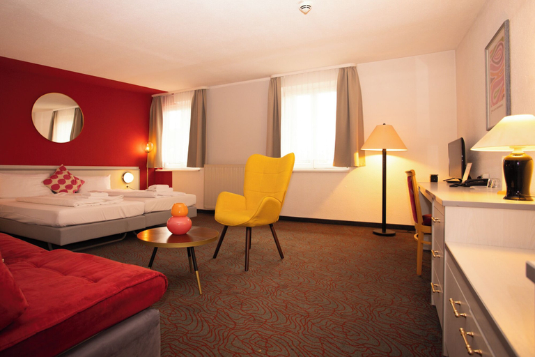 Bedroom 5, Hessenland Hotel by Stay Awesome, Kassel