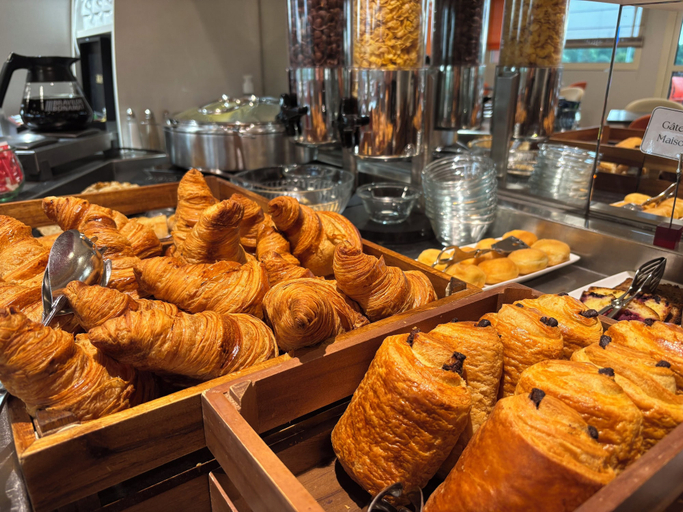 Food & Drinks 5, Brit Hotel Les Evens, Sarthe