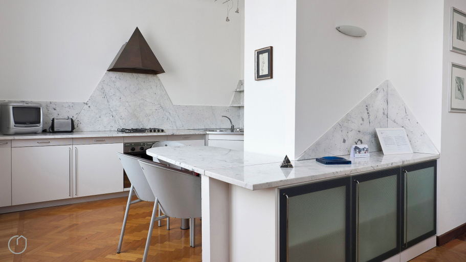 Others 4, Italianway - Benedetto Marcello 28, Milano