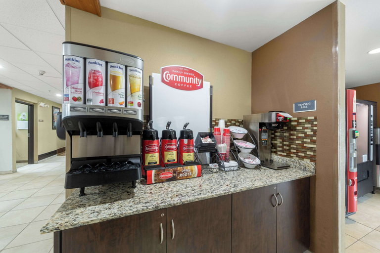 Food & Drinks 5, Studio 6 Suites - Breaux Bridge, La, Saint Martin