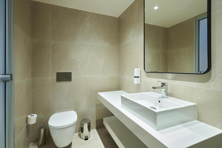 Bathroom 3, Maris Grand Waterpark Resort