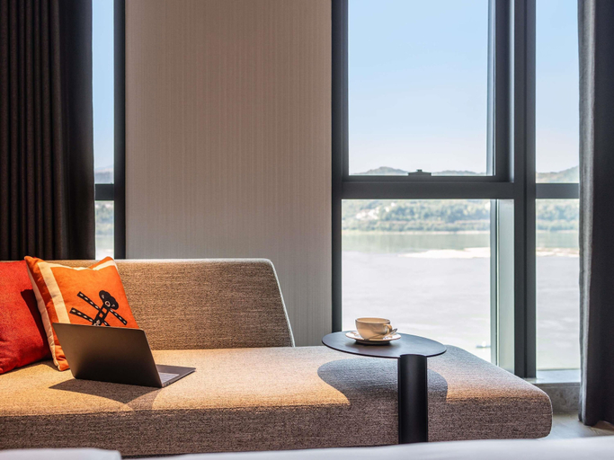 Bedroom 4, Grand Mercure Yichang Waitan, Yichang