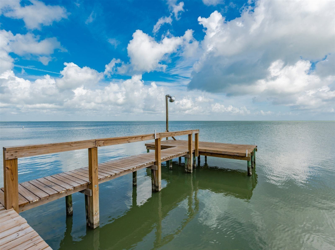 Others 3, Frisco Flats by Miss Kitty’s, Aransas