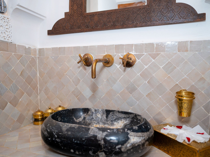 Bathroom 3, Riad Nelia, Marrakech