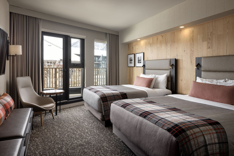 Bedroom 3, Peaks Hotel & Suites, Division No. 15