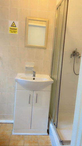 Bathroom 4, Fern Villa Hotel, Blackpool