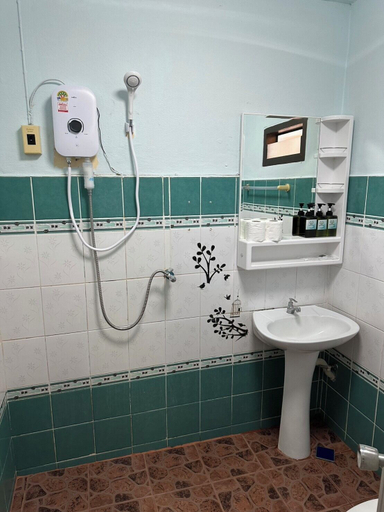 Bathroom 4, Kata Leaf Resort, Phuket Island
