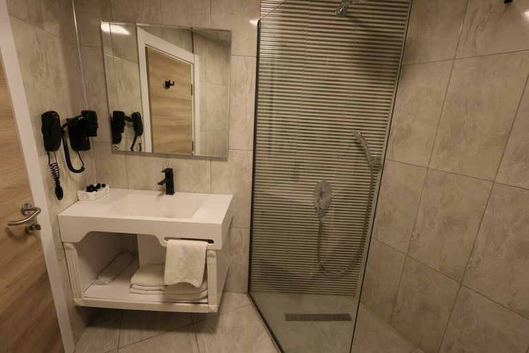 Bathroom 5, Midis Otel, Merkez